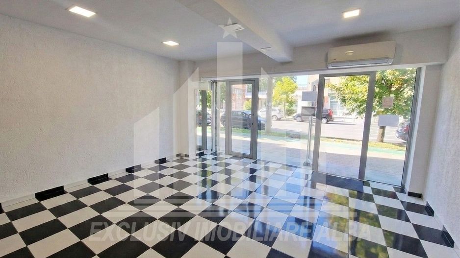 Spatiu comercial | Trafic intens | Cetate | Pozitie ultracentrala - Poză 2