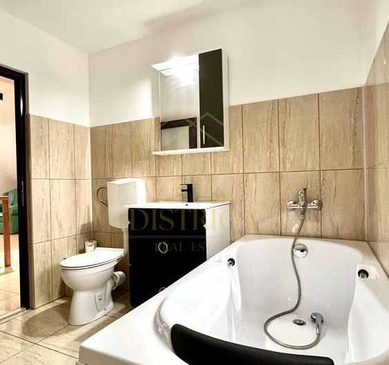 Casă 4 camere de închiriat | Curte mare | Dumbrăvița - Poză 18