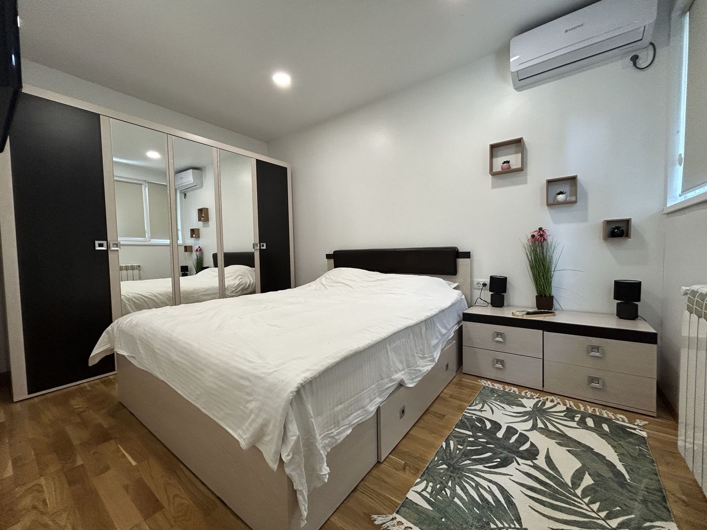 Hotel Boutique 18+ (adults only) + Casa P+1 --- teren 501mp --- str D4 - Poză 7