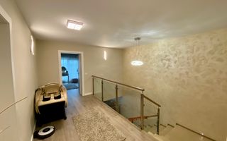 Vila pretabila pentru doua familii - Poză 14