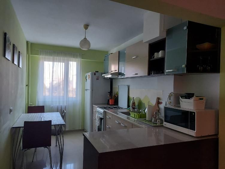 Apartament 2 camere decomandate – Tomis Nord, Constanța - Ocazie - Poză 3