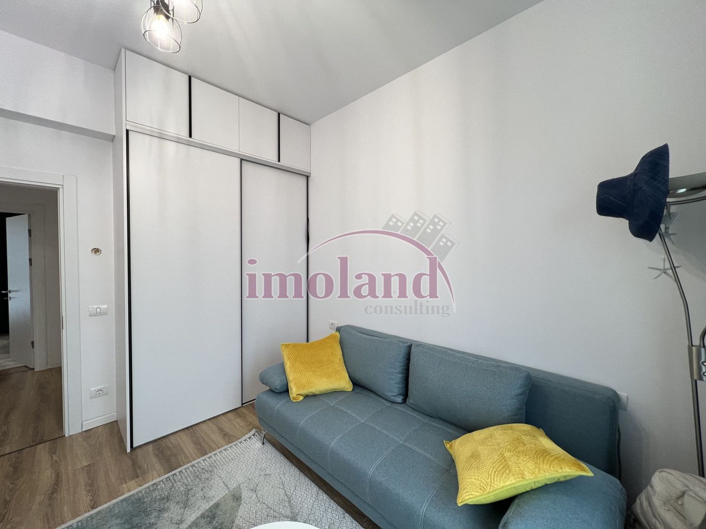 Vanzare - Casa 4 camere + curte - Otopeni - Poză 9