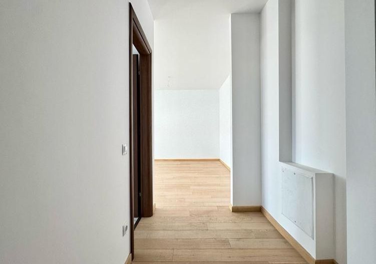 Vânzare apartament 2 camere, 79mp | Vedere lacul Pantelimon - Poză 10