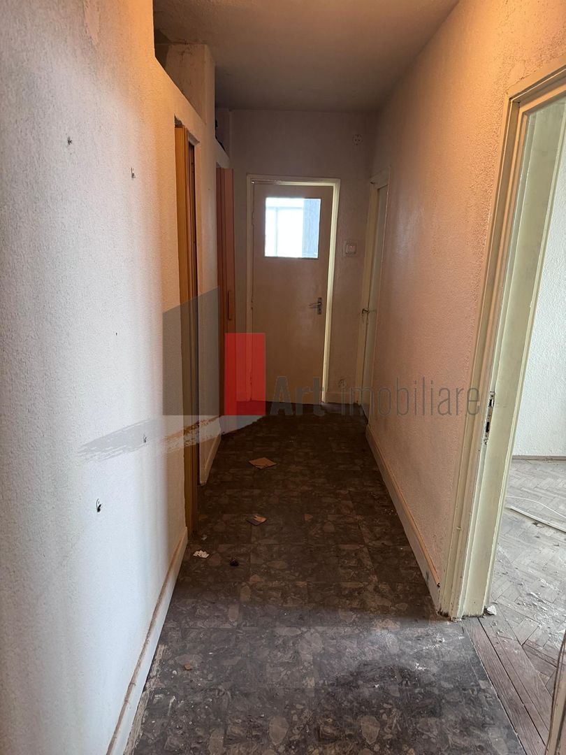 Vânzare apartament 3 camere Piața Progresu - Poză 16