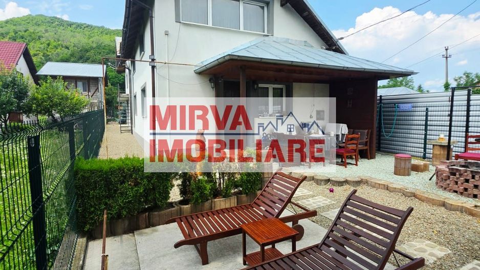 Vilă premium 5 camere cu salină și garaj | Coțofenești - Poză 1