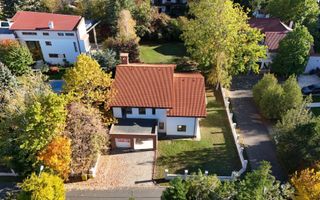 PARADISUL VERDE, VILA 507 MP, LOT 1.095 MP! - Poză 1