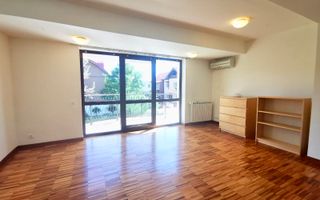 DE INCHIRIAT VILA CU 8 CAMERE, PISCINA SI GRADINA DE 1000MP IN PIPERA - Poză 4