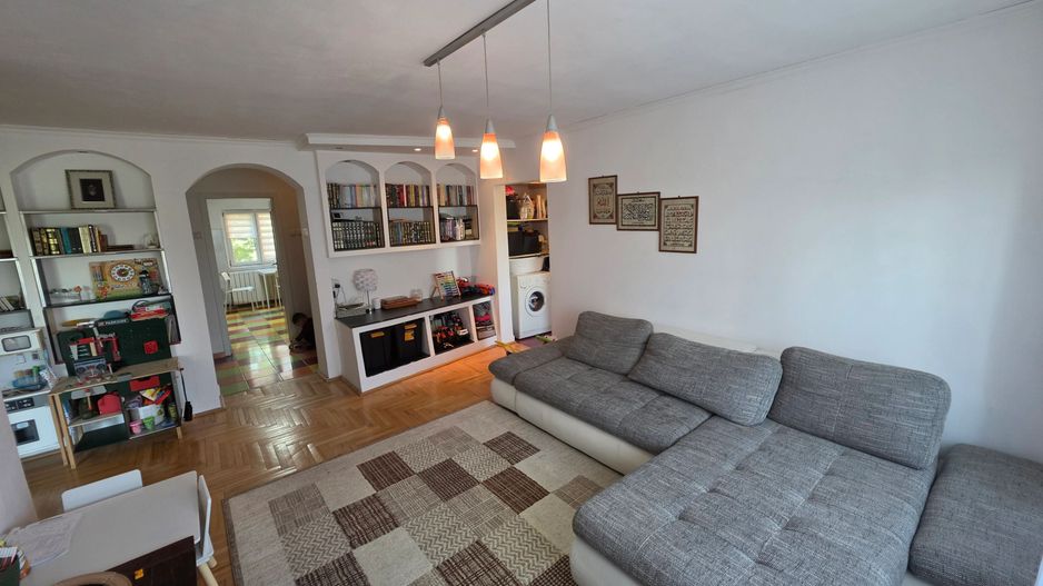 Vand apartament cu 4 camere aproape de centru - Poză 6