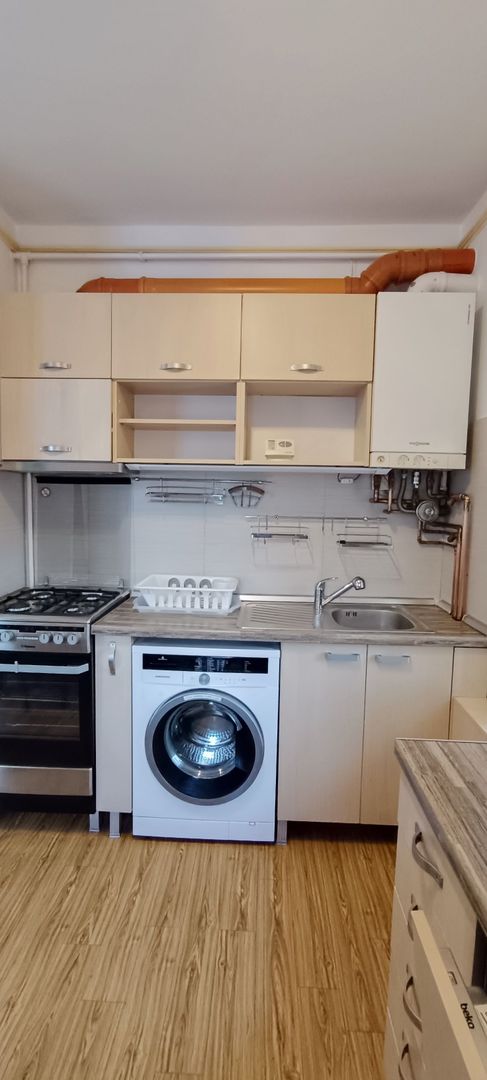 Apartament cu suprafata de 110mp-zona colinei - Poză 2
