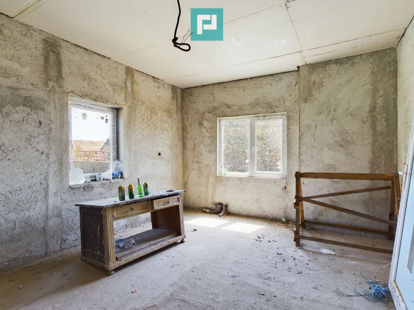 Casă nouă la gri în Secusigiu - Poză 19