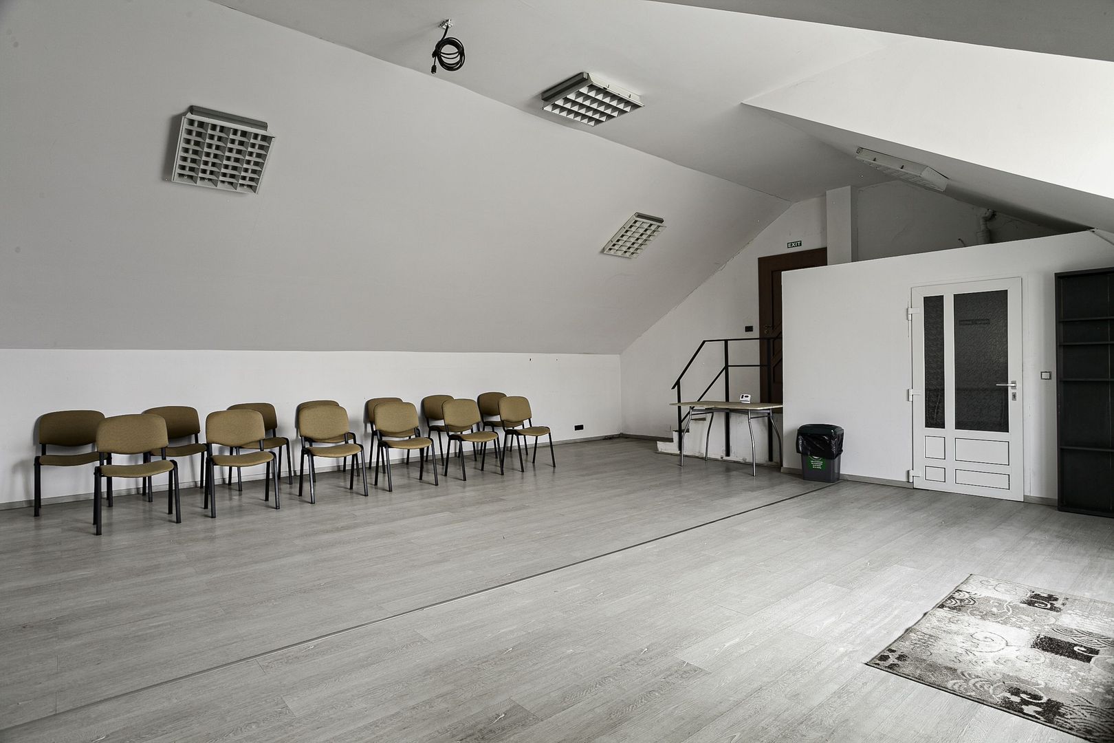 Spatiu ideal pentru activitatile care necesita o incapere generoasa - Poză 3