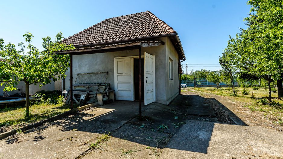 Teren 2480 mp cu constructie localitatea Seceani- Timiș Comision 0% - Poză 2