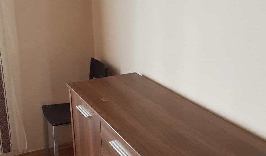Închiriez apartament 2 camere, Decebal, spațios - Poză 5