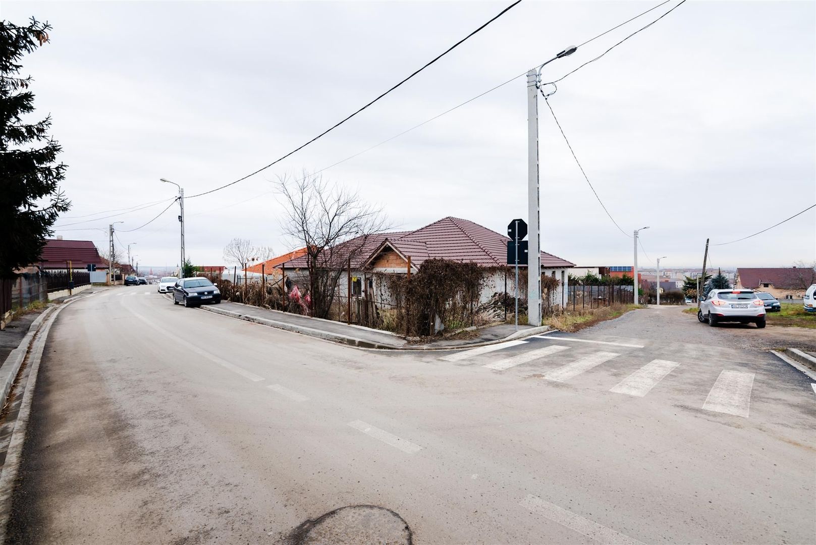 Casa Semi-Finisata Oncea - Poză 2