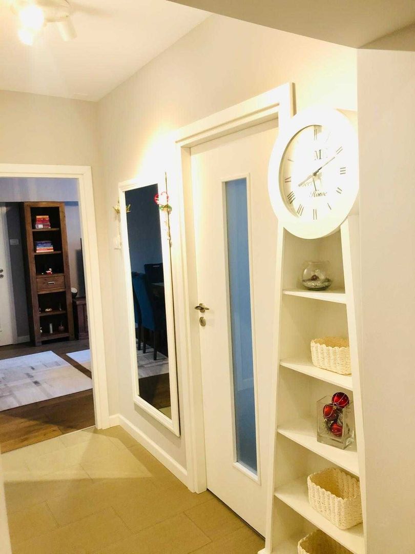 3 camere renovate, 2 bai, 2 balcoane, boxa la subsol, zona Diham - Poză 8