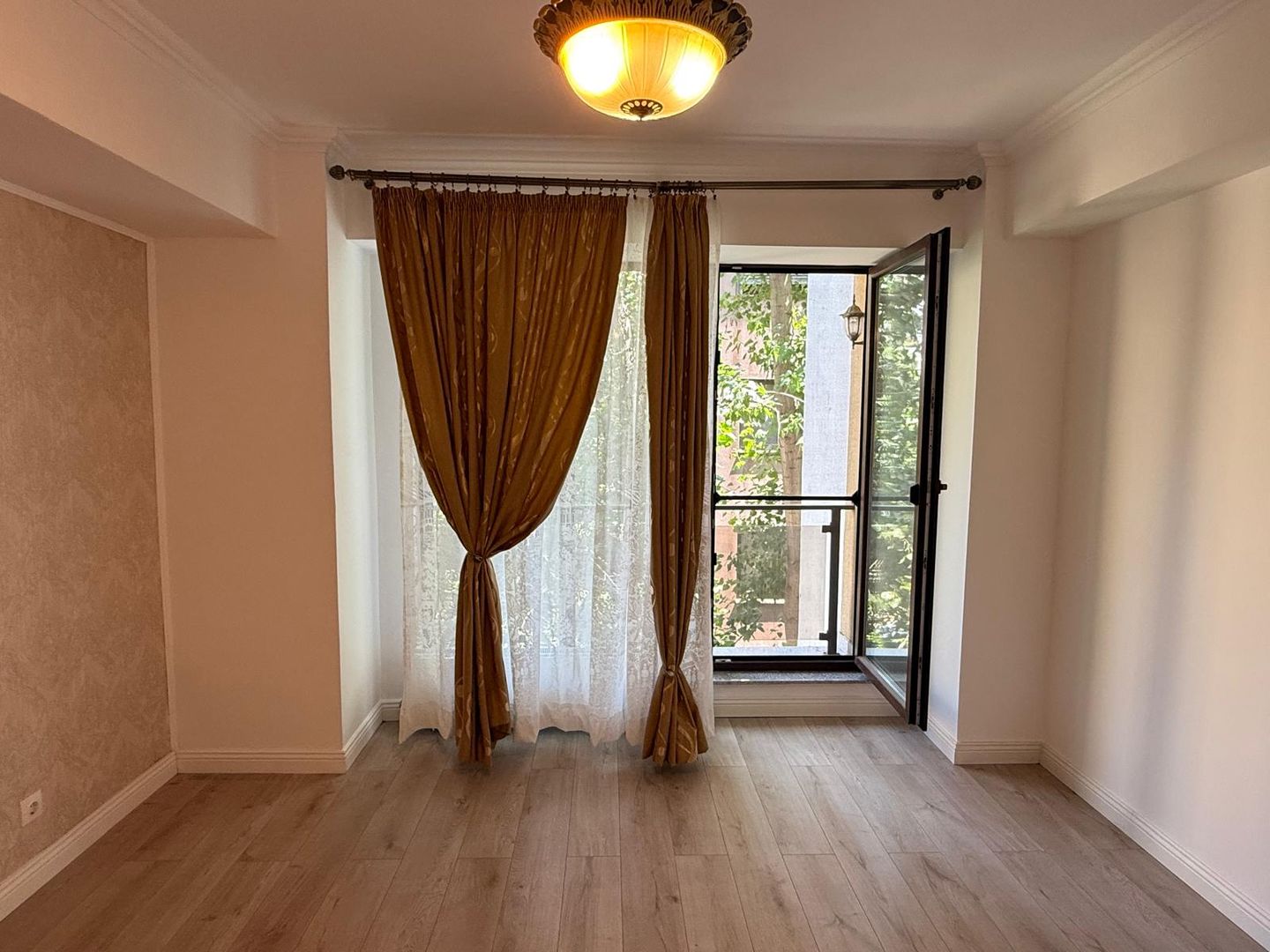 INCHIRIERE Apartament cu 3 camere in zona Aviatiei - Poză 22