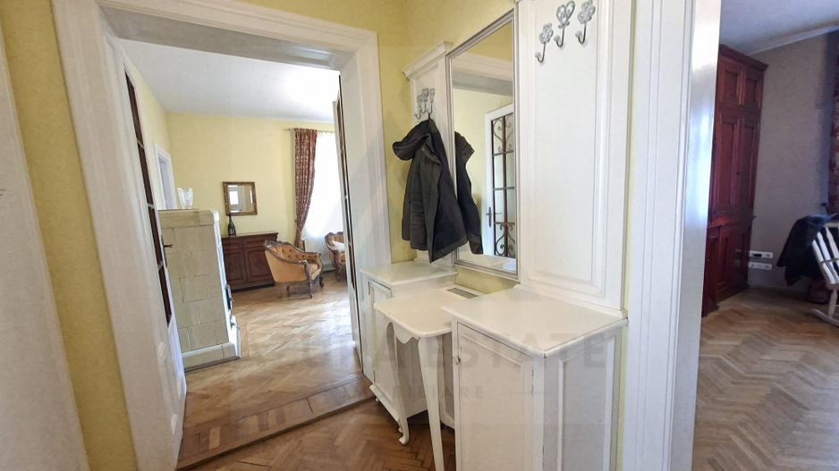 Apartament modern 3 camere curte individuala pe Bulevardul Victoriei - Poză 6