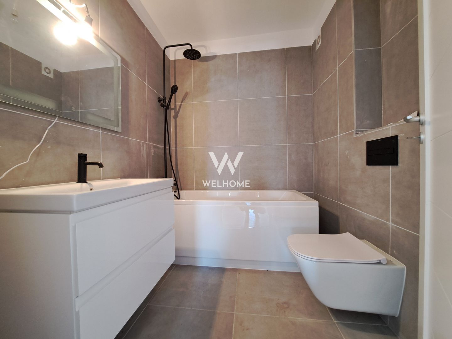 Apartament 4 camere, 2 bai Sibiu - Bloc nou, lift - Poză 6