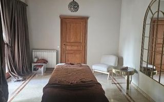 Inchiriez casa in cartier Gruia, pretabil locuinta, sediu firma, clinica, etc - Poză 9