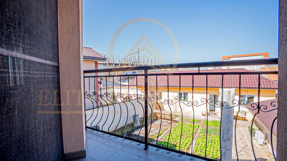 Casa De Vanzare in Palazu Mare - Teren de 455 mp cu Piscina si Garaj - Poză 34