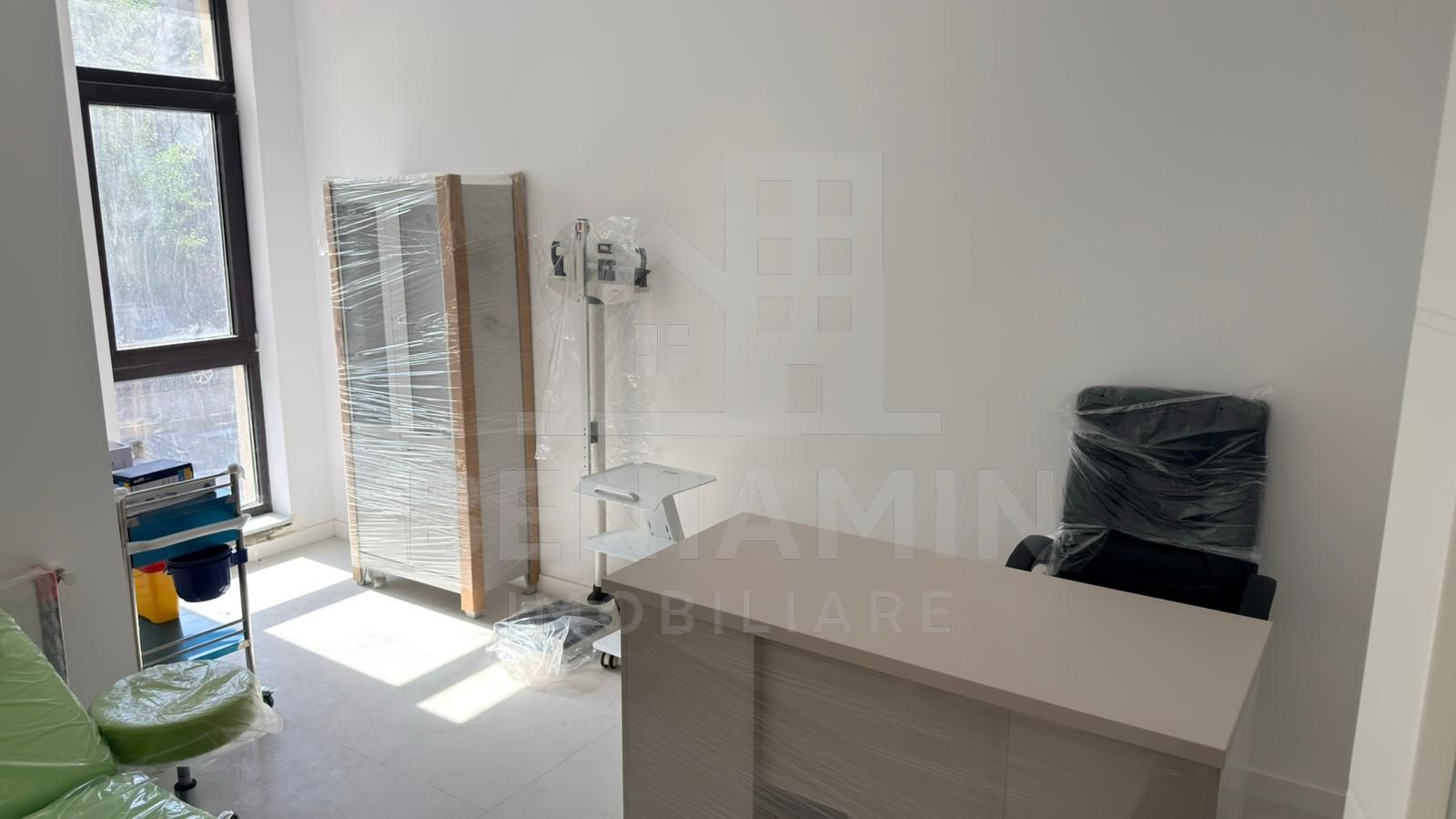 Spatiu 530mp-pentru-Policlinica-sau-Clinica-Medicala -Auchan Chimie - Poză 4