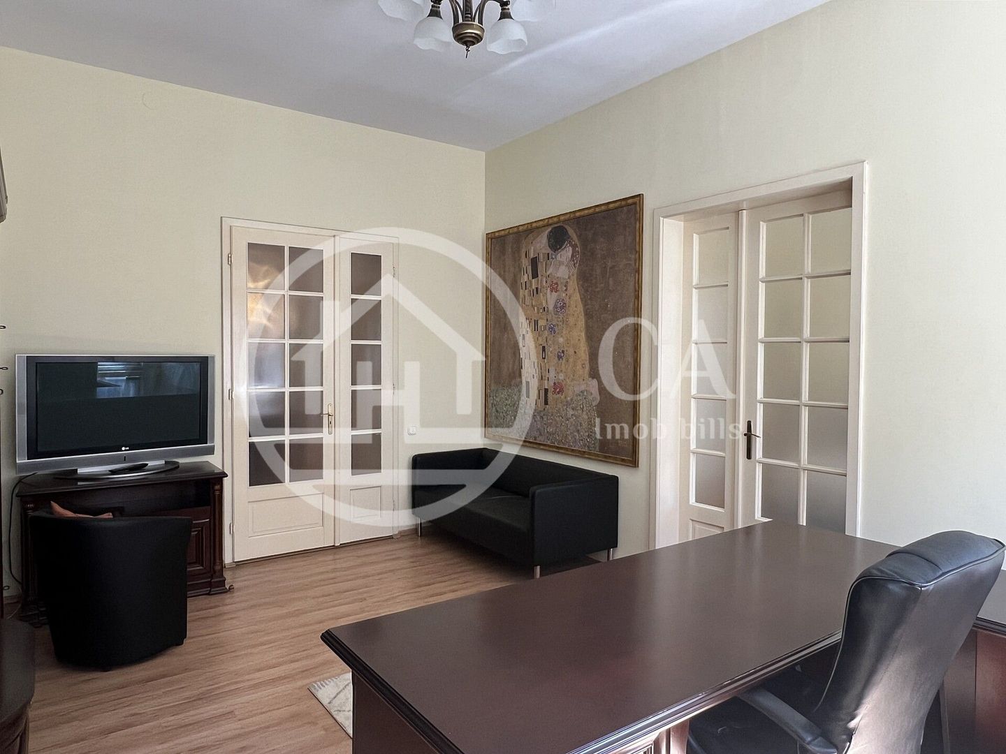 Apartament cu 3 camere de inchiriat Ultracentral Oradea - Poză 13