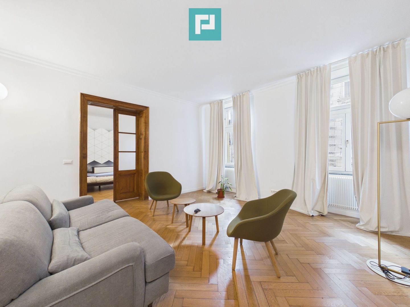 Apartament cu 3 camere Ultracentral - Poză 1
