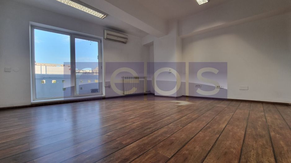 VANZARE SPATIU COMERCIAL | 30 CAMERE | ZONA UNIRII - Poză 9