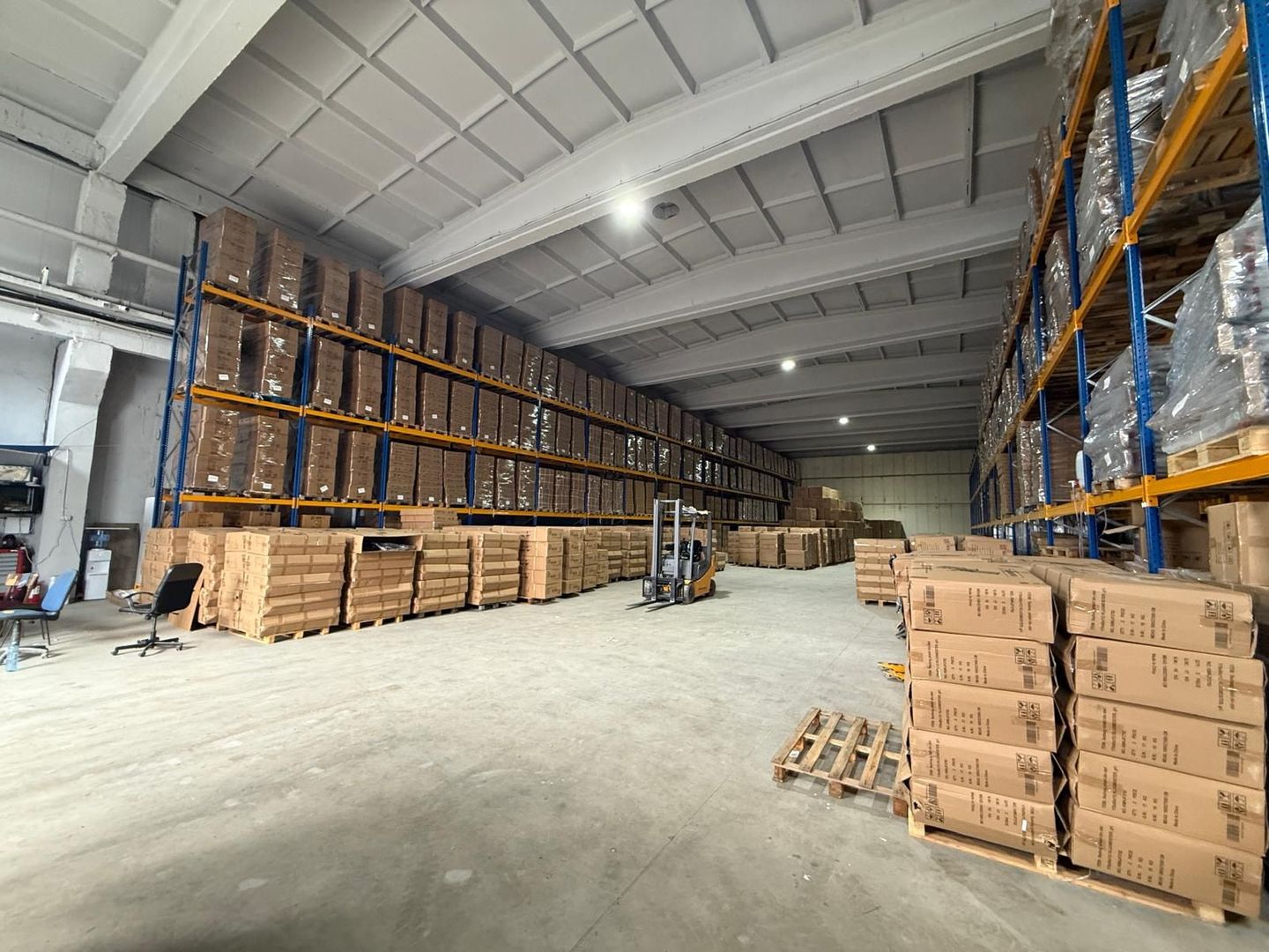 Hală industrială de închiriat – 2.000 mp – București, sector 3 - Poză 1