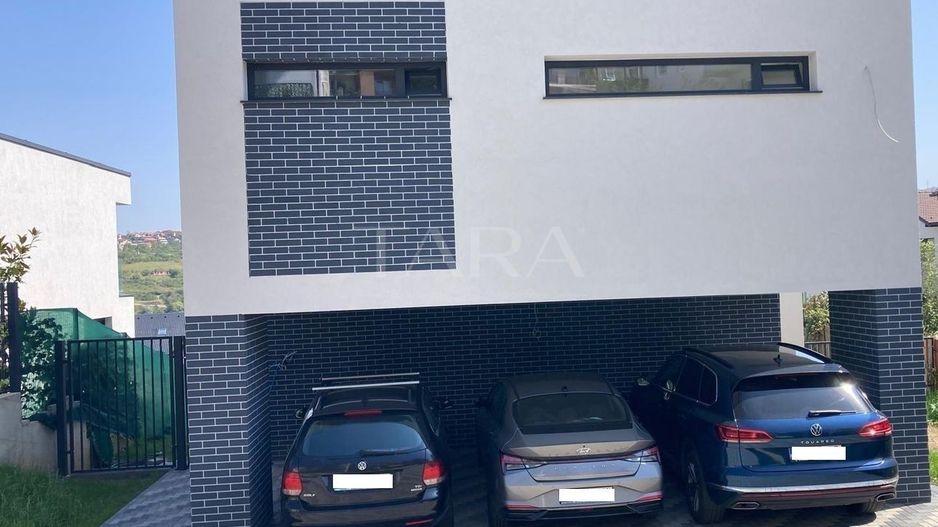 Arhitectura contemporana. Parte de duplex. Cartierul nou Câmpului. - Poză 3