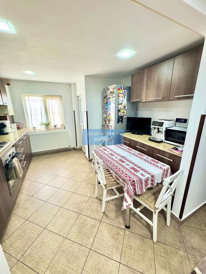 Apartament 3 camere, 72 mp utili, etaj 4/4 – Str. Negru Vodă, cu garaj - Poză 8