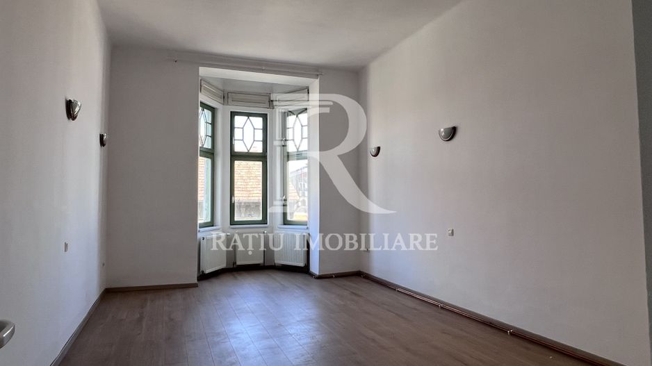 Spatiu de birouri | Iosif Vulcan | Ultracentral | Oradea - Poză 7