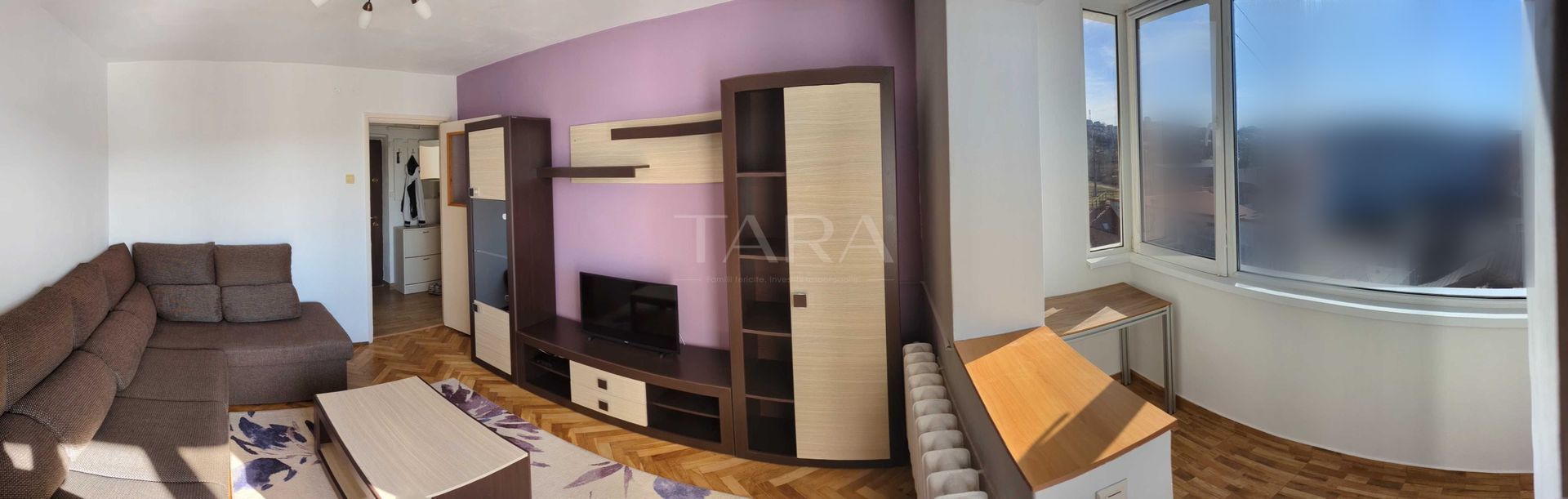 Apartament 2 camere decomandate, balcon închis, renovat, mobilat și ut - Poză 1