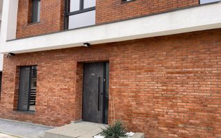 Eleganță și natură: vilă urbană exclusivistă în Tunari - Poză 19