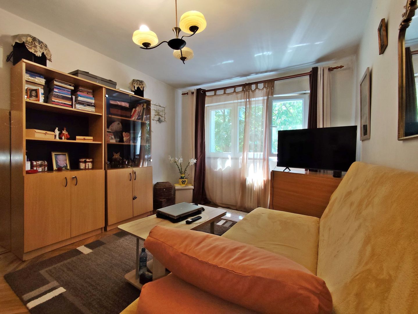De vanzare apartament 3 camere, str.Morii, Nufarul, Oradea - Poză 3