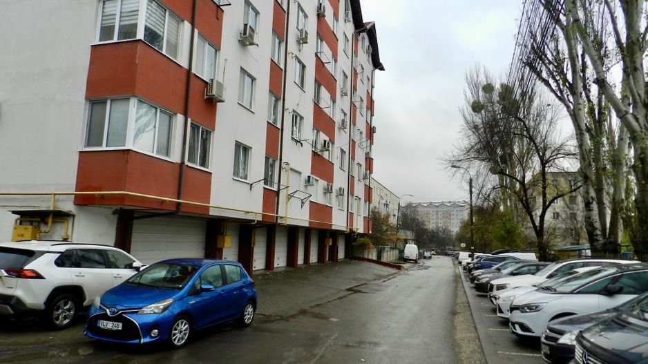 Apartament cu două dormitoare și living comasat cu bucătărie - Poză 16