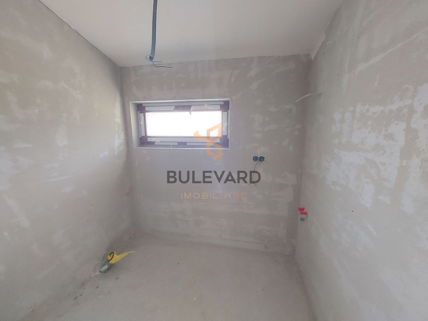 Casa de tip duplex , CF+ teren de 400 mp! - Poză 13