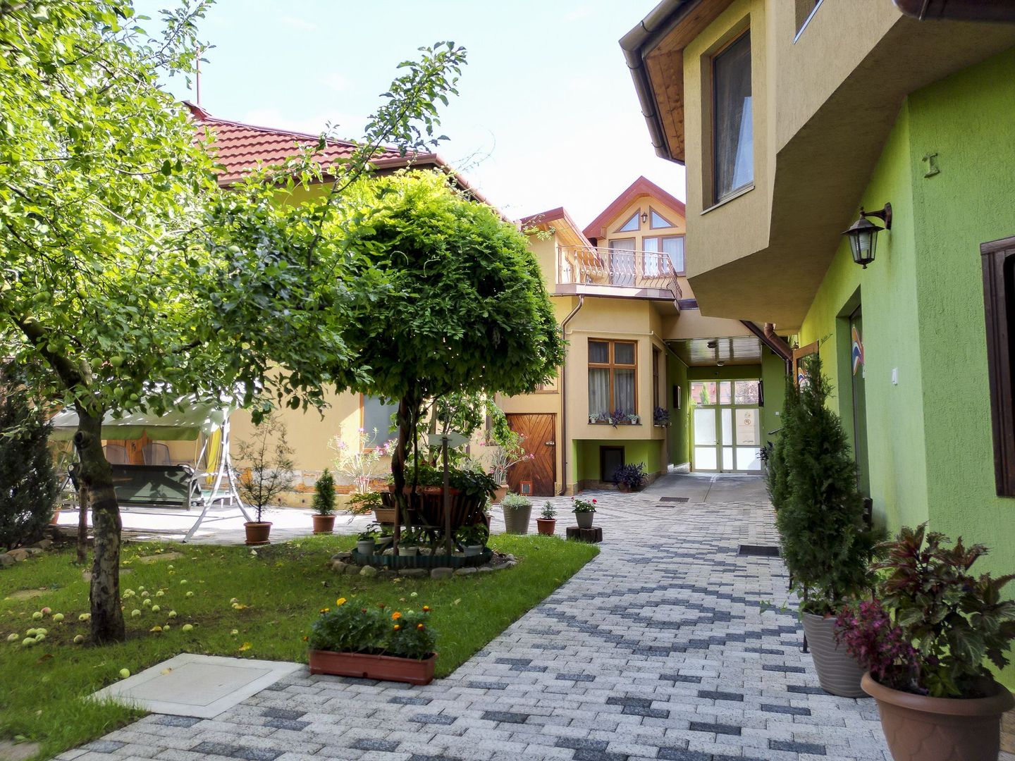 Vilă cu 7 dormitoare Centru, Arad - Poză 1