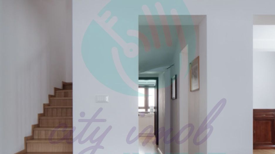 CASA ART-DECO CONSOLIDATA in 2011 cu gradina de 160 mp - Poză 8