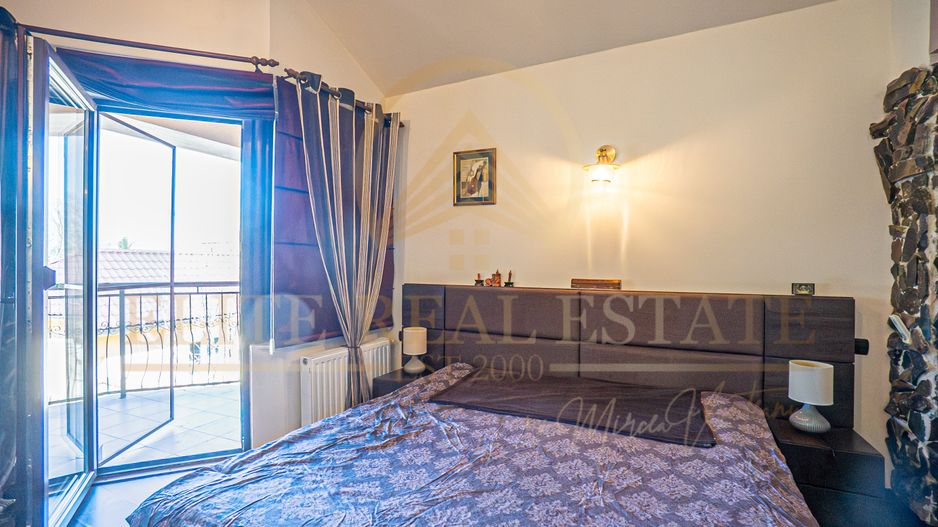 Casa De Vanzare in Palazu Mare - Teren de 455 mp cu Piscina si Garaj - Poză 30