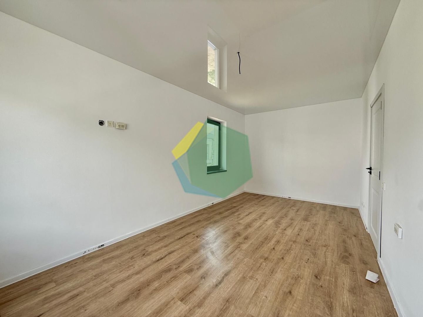 Vila duplex moderna nouă în Otopeni | Curte 160mp | Mutare imediată - Poză 13