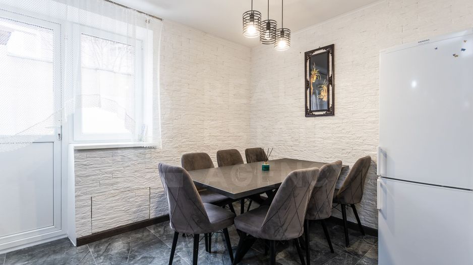 Chirie, casă, 3 nivele, 5 camere, strada Cantinei, Durlești - Poză 5