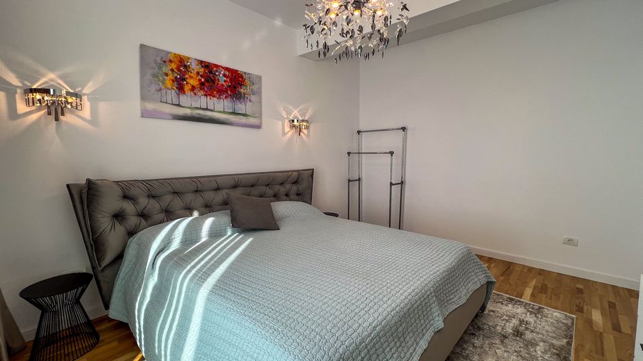 Vilă individuală elegantă, complet mobilată și utilată, lângă parcul și pădurea din Corbeanca - Poză 16