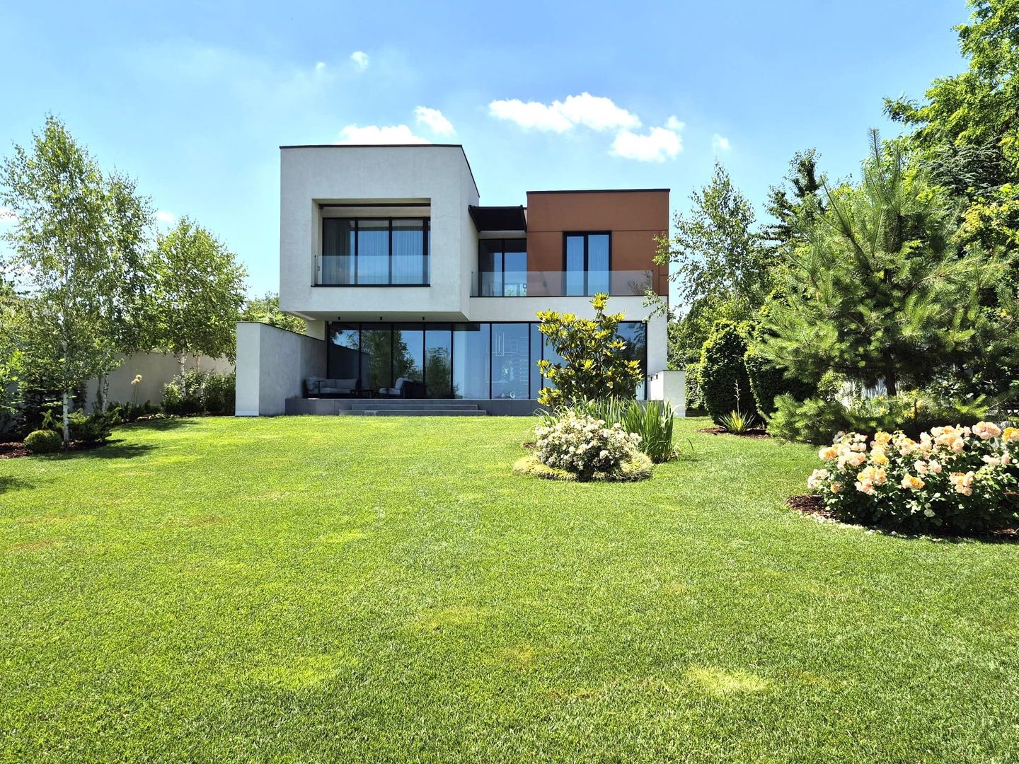 Smart-Home nZEB spectaculoasa Bucuresti Sector 1 cu deschidere lac -teren 2000mp - Poză 2