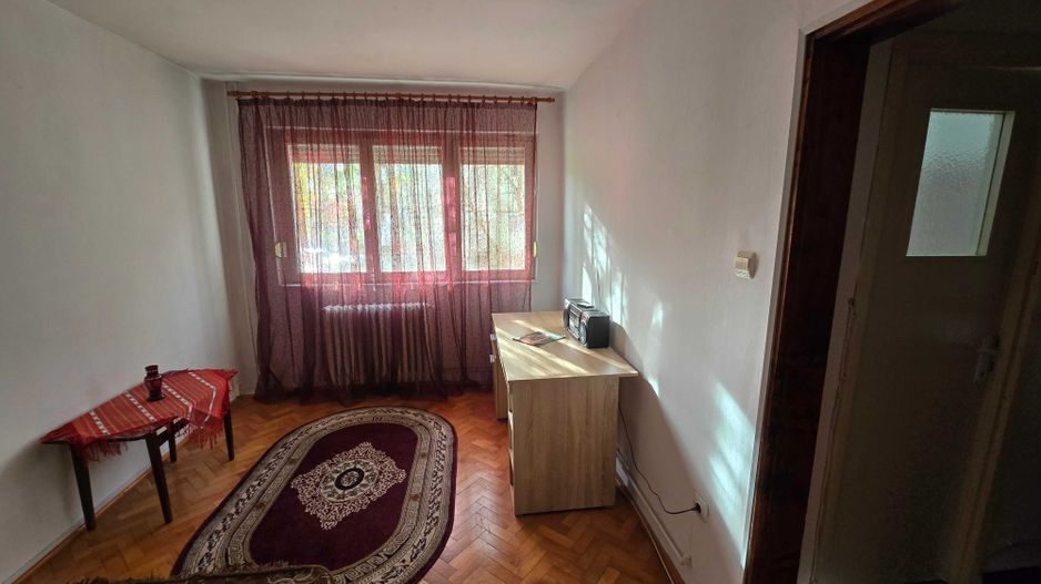 2 camere cf 1 zona Sagului-CENTRALA-parter cu balcon - Poză 6