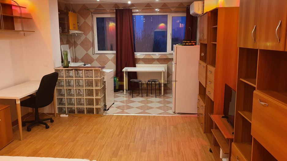 Garsoniera de inchiriat mobilata utilata disponibila imediat - Poză 1