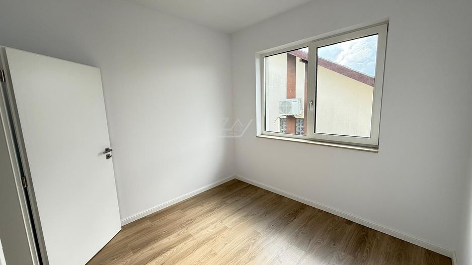 La asfalt. Pozitie excelenta. 3 dormitoare. Parcare. - Poză 13