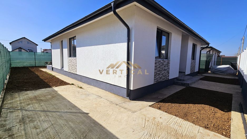 Casa parter cu 4 camere - comuna Berceni - Poză 1