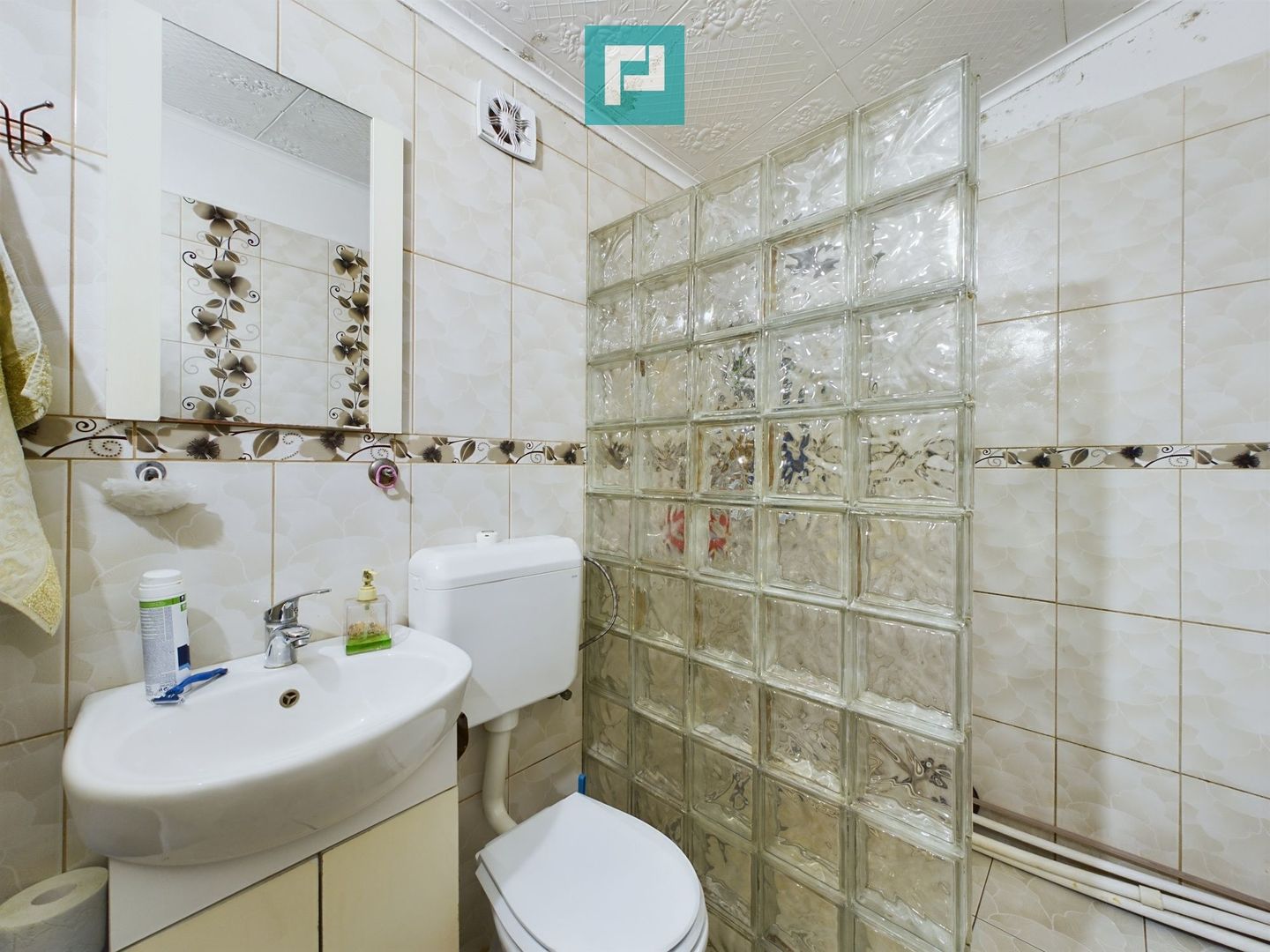 Casă cu 5 camere în Nădlac - Poză 12