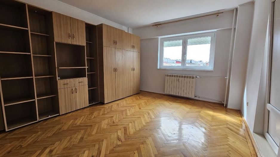 AP. 3 CAMERE DOMENII, SEMIMOBILAT, BLOC REABILITAT, BUCATARIE INCHISA - Poză 2